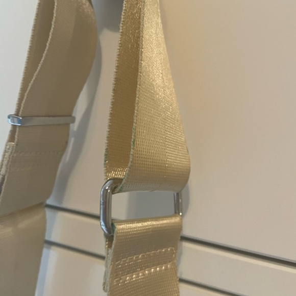 3/$15 Urban Outfitters Shoulder Bag - Picture 5 of 7